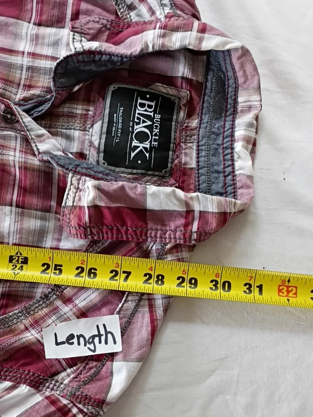 EUC Buckle Black Men's Burgundy/White Plaid Button-Down Shirt Tailored Fit Sz Lg